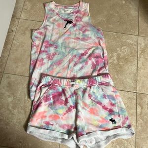Abercrombie Kids tie dye shirt set